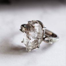 画像2: 【1点もの・C】フリーサイズ　大粒　ニューヨークハーキマーダイヤモンドクォーツ　結晶　Silver925リング（指輪）  (2)